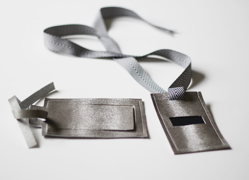silver-luggage-tags4